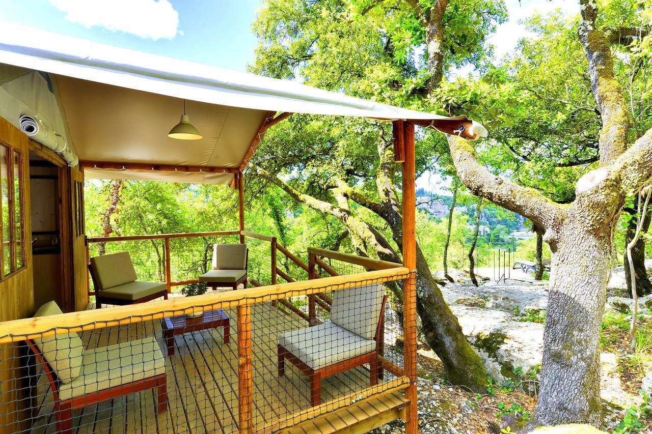 Cabanes Lodges Le Serviere 巴拉聚克 外观 照片