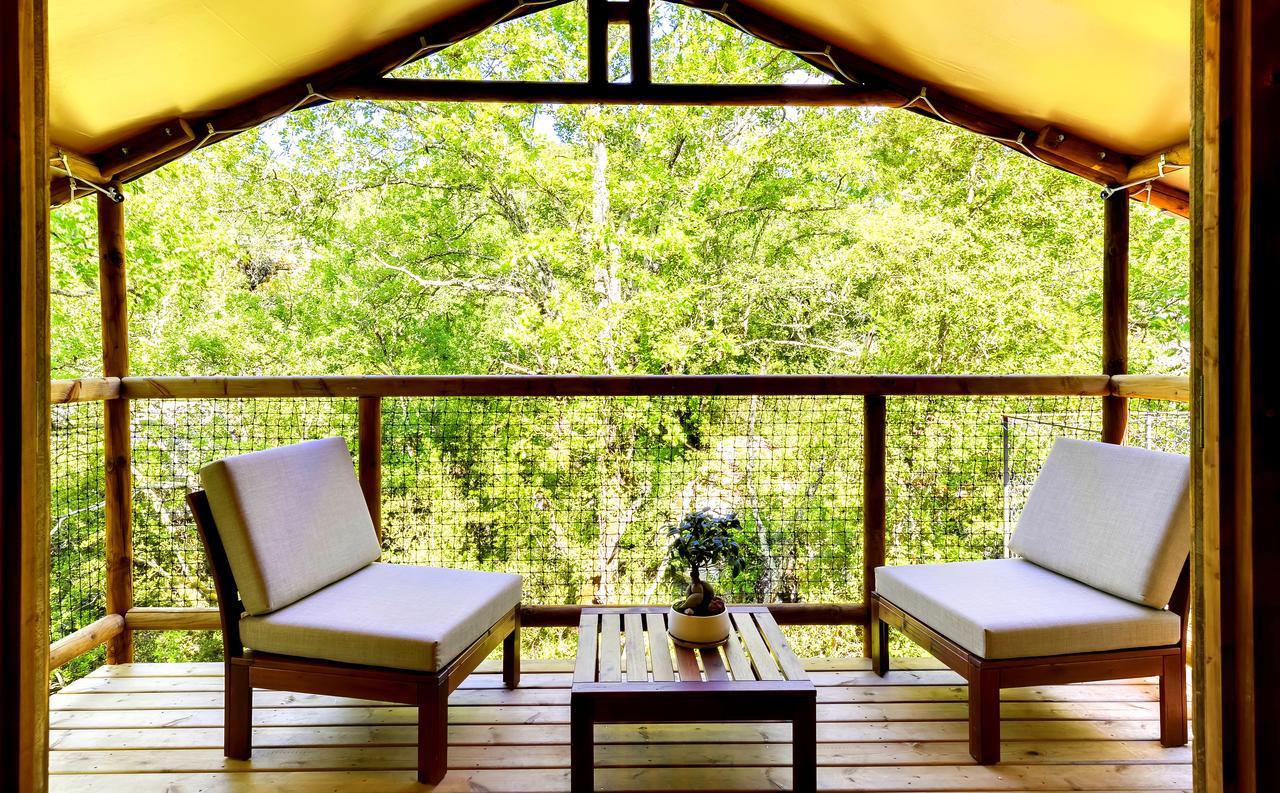 Cabanes Lodges Le Serviere 巴拉聚克 外观 照片